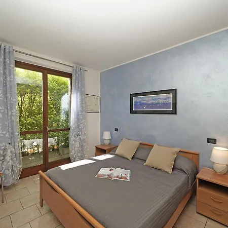 Belvedere Pt-40 By Wonderful Italy * Peschiera del Garda